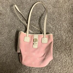 Dooney and Bourke bag